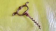 F188A-Desfacator cu Tirbuson antic anii 1800 secol 19 raritate metal masiv greu si robust piesa de calitate original- autentica stare foarte buna.