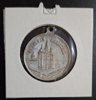 Medalion vechi, pandativ - biserica - crestinism - botez - religie foto