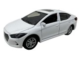 Macheta Hyundai Elantra alb 1:32 replica metal lumini si sunete, usi deschise