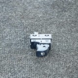 Buton geam ușă st&acirc;nga spate BMW 5 G30 2016 OEM: 9327031 4066507