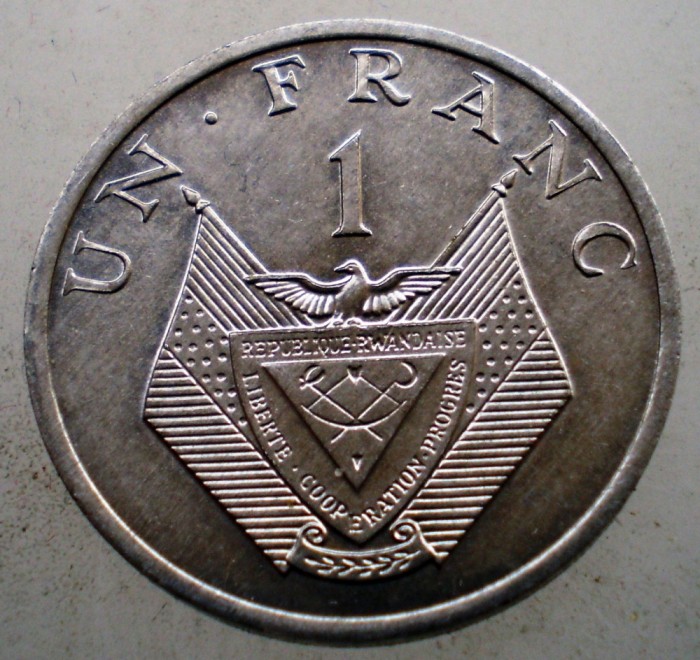2.396 RUANDA RWANDA 1 FRANC 1985 XF