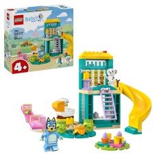 LEGO Bluey Loc de joaca cu Blue si Chloe, 104 piese, 4+ ani
