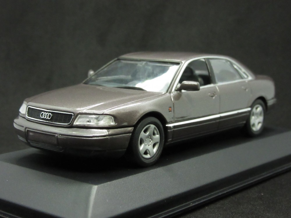 Macheta Audi A8 Minichamps 1:43 | Okazii.ro