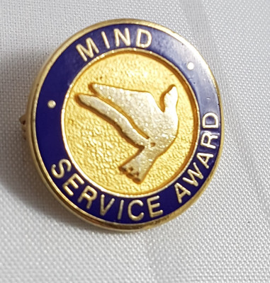 Insigna vintage Mind Service Award - metal si email foto