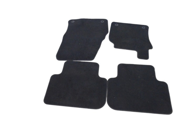 Set covorașe AUDI Q3 F3 2018 OEM: 83C863691,83A864450 20421325