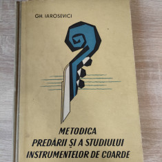 Metodica predarii si a studiului instrumentelor de coarde-George Iarosevici 1962