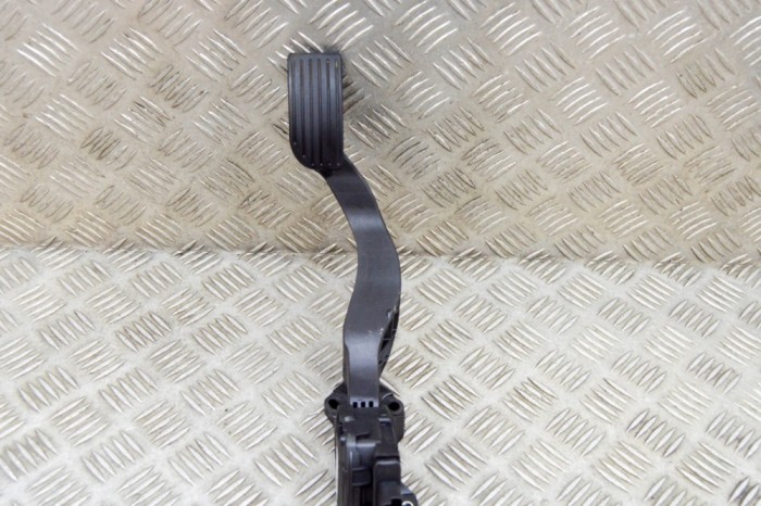 Pedala de accelerație OPEL Crossland X P17 2020 OEM: 6PV009949,3638808 17216074