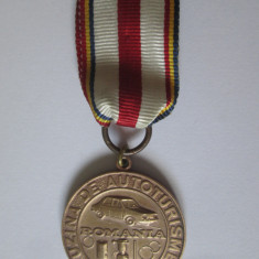 Medalia Uzina de Autoturisme Pitesti 20 de ani de activitate 1952-1972,f.buna