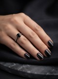 Cumpara ieftin Inel Solitaire din Argint 925 , zDark Elegance, cu Zirconiu Negru Rotund (2.85g) , Rafinament cu Accent Dramatic