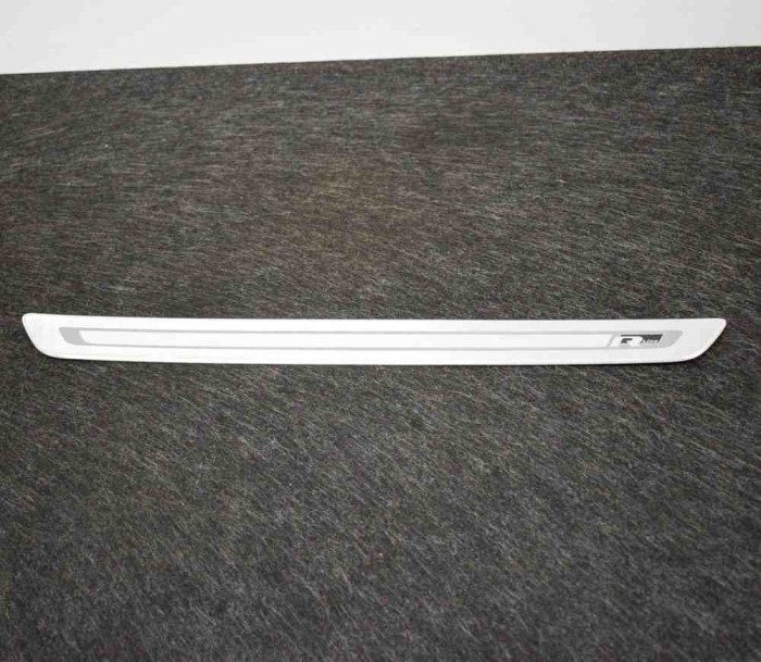 Ornament prag st&acirc;nga față VW TIGUAN 5N_ 2015 OEM: 5N0853537C