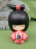 Cumpara ieftin FIGURINA KOKESHI DIN RASINA