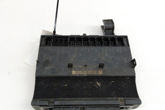 Unitate de control scaun dreapta față MERCEDES-BENZ SL R230 2002 OEM: A2308203226 25208210