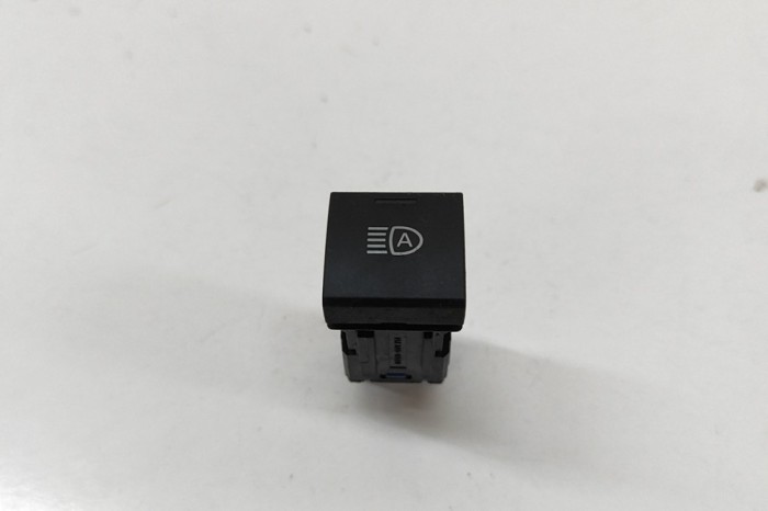 Comutator TOYOTA RAV 4 V A5, H5 2019 OEM: 84153-33040 | 31986394