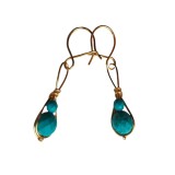 Cercei cu 2 sfere de haolit turcoaz, fir metalic de gilt auriu, Bleu, 4 cm