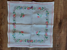 Fata de masa / servet / lucru manual vechi cusatura pe panza etamina