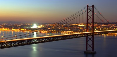 Fototapet Urban - Lisabona la amurg foto