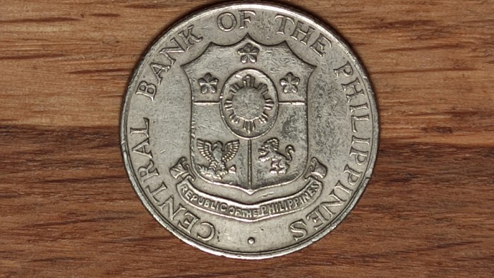 Insulele Filipine - varietate cu an unic de batere - 25 centavos 1966 - standing Liberty stilizata - mai raruta