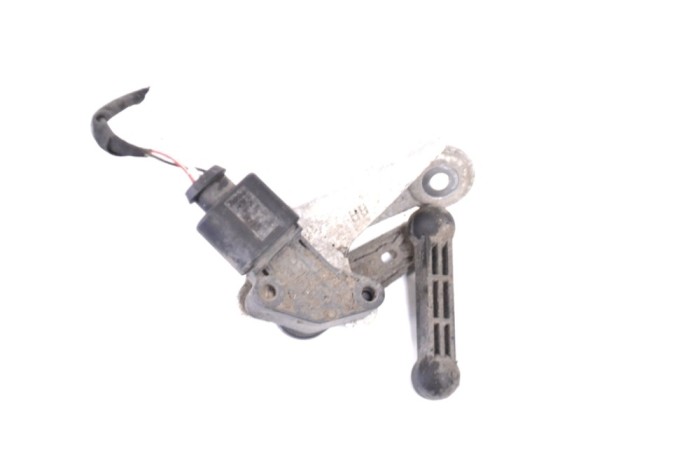Senzor de nivel &icirc;nălțime dreapta față TESLA MODEL S 2017 OEM: 1027946-00-A 12137604
