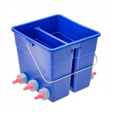 Găleată Alăptare Miei/Iezi 10L, 6 Tetine 50mm, Plastic Dur, Montaj Gard - Hranire Multipla, Curățare Ușoară, Rezistentă