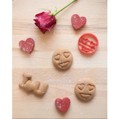 Cookie cutter - Love emoji