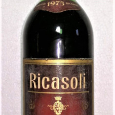 33 - VIN ROSU CHIANTI, DOC, BARONE RICASOLI, RECOLTARE 1975 CL 72 GR. 12