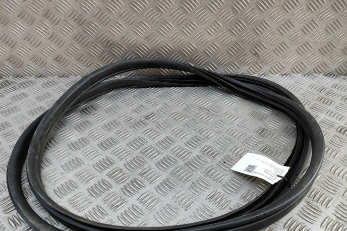 Garnitura ușă dreapta față MAZDA CX-5 KF 2022 OEM: KB7W-68-911C | 30761810