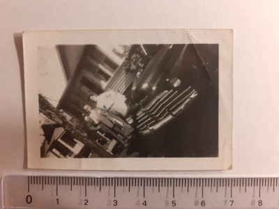 Fotografie veche cu automobil foto