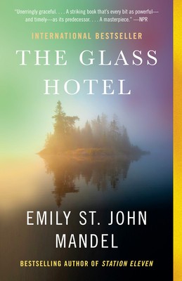 The Glass Hotel foto