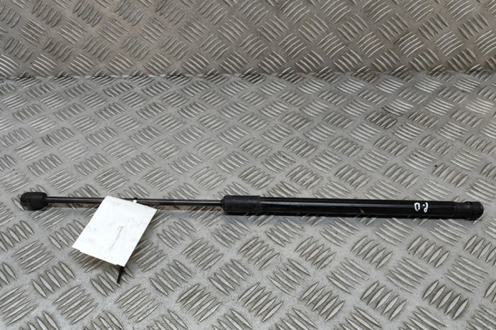 Amortizor capota dreapta față VW ARTEON 3H7 2023 OEM: 3G8823359B 28202425