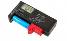 Tester digital pentru baterii ce indica voltajul bateriilor! foto