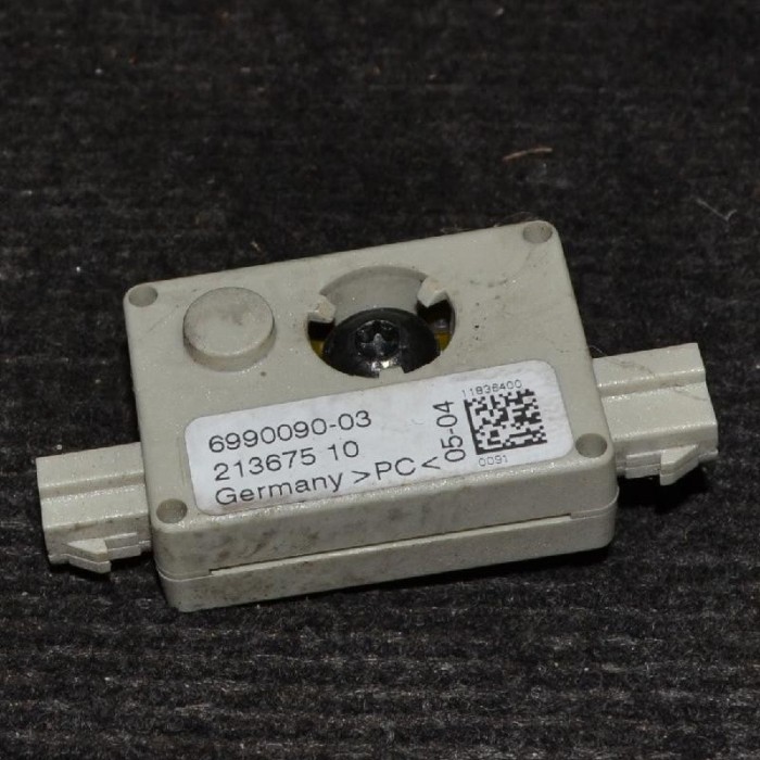 Amplificator de antena BMW X3 E83 2006 OEM: 6990090 2155940