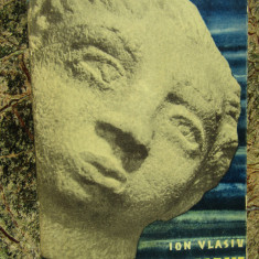 Drum spre oameni - cu 10 reproduceri dupa sculpturi ale autorului - Ion Vlasiu