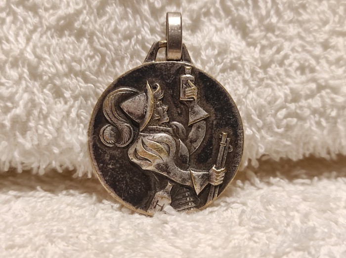 unic MEDALION vechi CAVALER MEDIEVAL care SARBATORESTE o VICTORIE superb SEMNAT