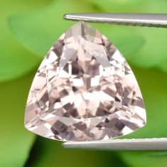 MORGANIT NATURAL TRIUNGHIULAR-5.28 CT foto