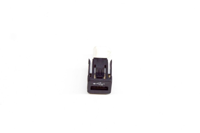USB BMW X3 G01, F97 2019 OEM: 9229294 18285735