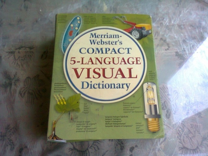 MERRIAM-WEBSTER&#039;S 5-LANGUAGE VISUAL DICTIONARY - JEAN CLAUDE CORBEIL