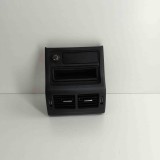 Gura de ventilație consola centrală JAGUAR XE X760 2015 OEM: GX7304569AC8PVJ 29438224