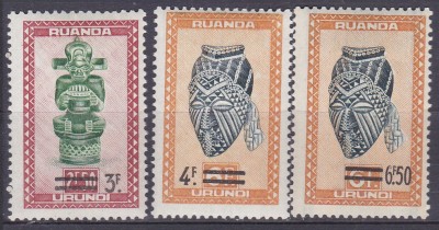 DB1 Ruanda Urundi Masti Africane 3 v. Supratipare MNH foto