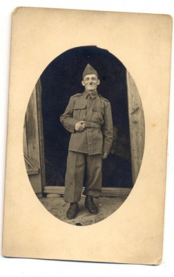 AD 1262 C. P. VECHE-MILITAR IN TINUTA - ANII &amp;#039;40 ? foto
