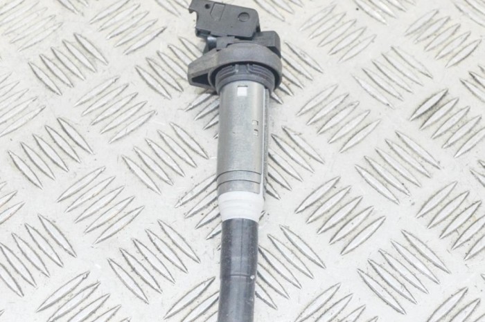 Bobina de inducție de &icirc;naltă tensiune BMW 1 F20 2013 OEM: 28114820,7594596 12297243