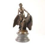 Hebe cu vulturul-statueta bronz cu un soclu marmura VG-94