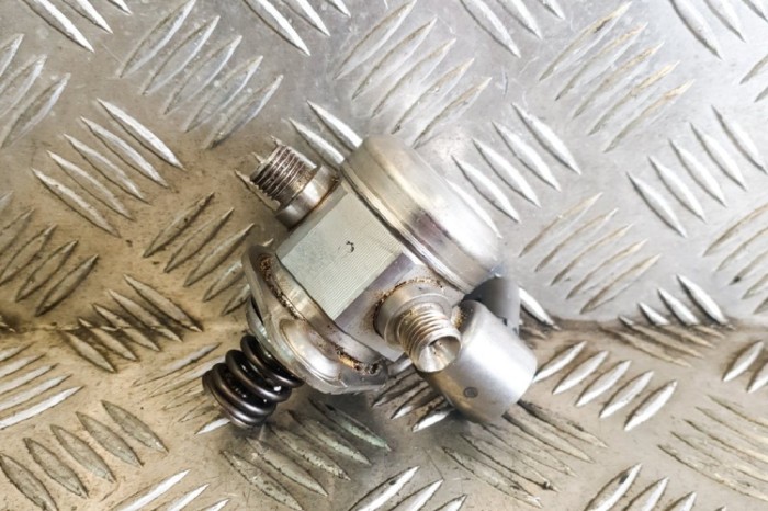 Pompa de combustibil BMW 5 F10 2010 OEM: Sedan | 11233413