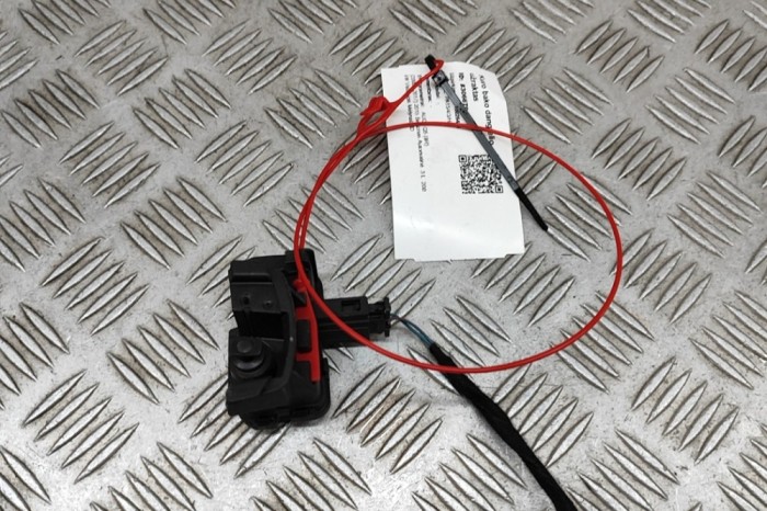 &Icirc;ncuietoare capac rezervor AUDI Q5 8R 2015 OEM: 8K0862153H | 30667944