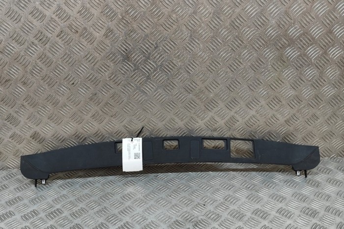 Ornament suport iluminare număr LAND ROVER RANGE ROVER VELAR L560 2018 OEM: J8A2-40406-BA 23055910