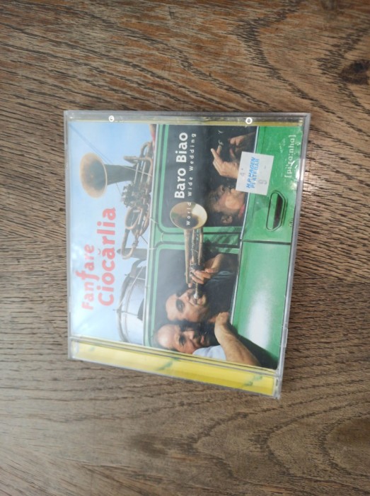 FANFARE CIOCARLIA, LOT DOUA CD-URO : BARO BIAO, WORLD WIDE WEDING + IAG BARI, THE GYPSI...