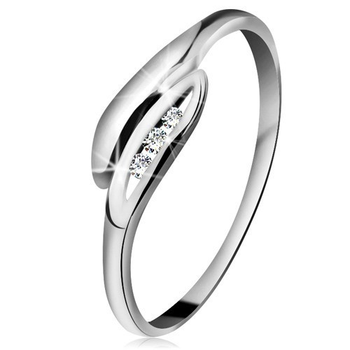 Inel din aur alb 14K - frunze ușor curbate, trei diamante transparente - Marime inel: 51