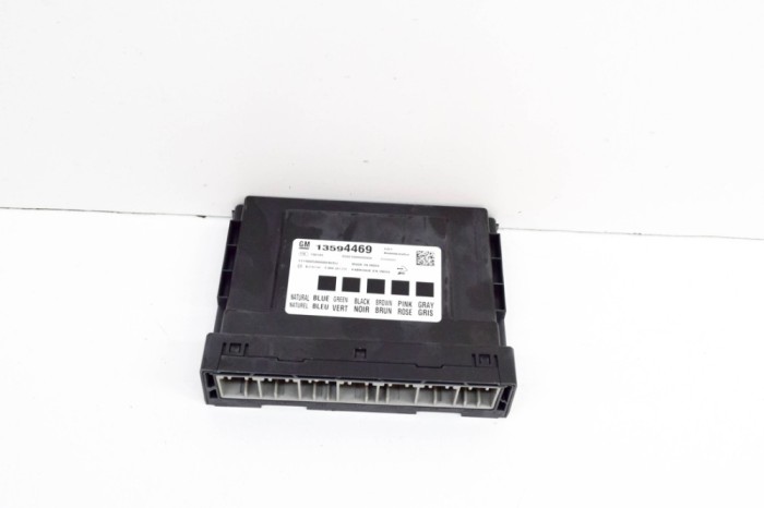 Modul de confort OPEL MOKKA / MOKKA X 2015 OEM: 13594469,F00HJ01212,8360100000000X,650446862 | 21067731
