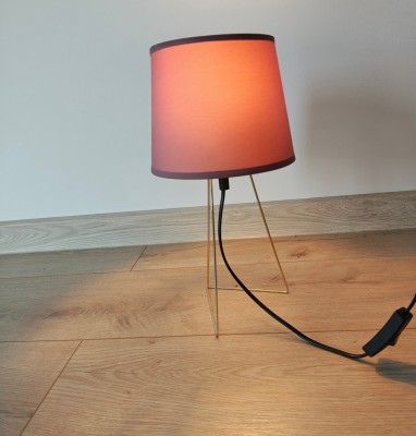 V&amp;acirc;nd două veioze foto