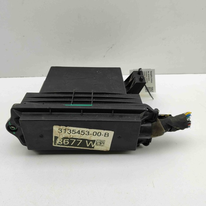 Modul panou de siguranțe TESLA MODEL X 2020 OEM: 2058358-03-G