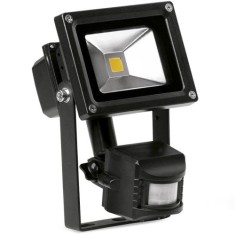 Proiector LED cu senzor miscare 30W. COD: PSENZ30W Automotive TrustedCars